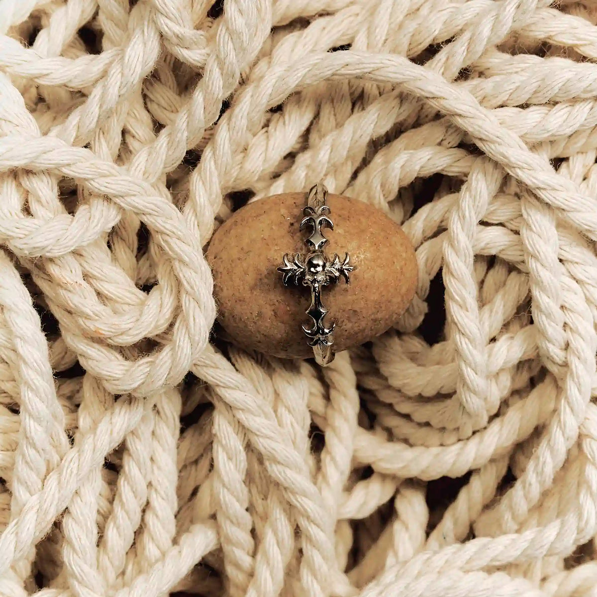 ANTIQUE DYT RING